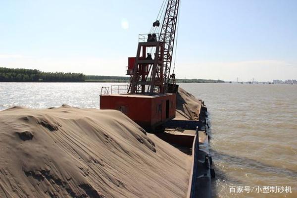 洗砂機(jī)軸承、轉(zhuǎn)軸容易出故障?洗砂專家告訴你怎么解決(圖1) 洗砂機(jī)軸承、轉(zhuǎn)軸容易出故障?洗砂專家告訴你怎么解決(圖1)