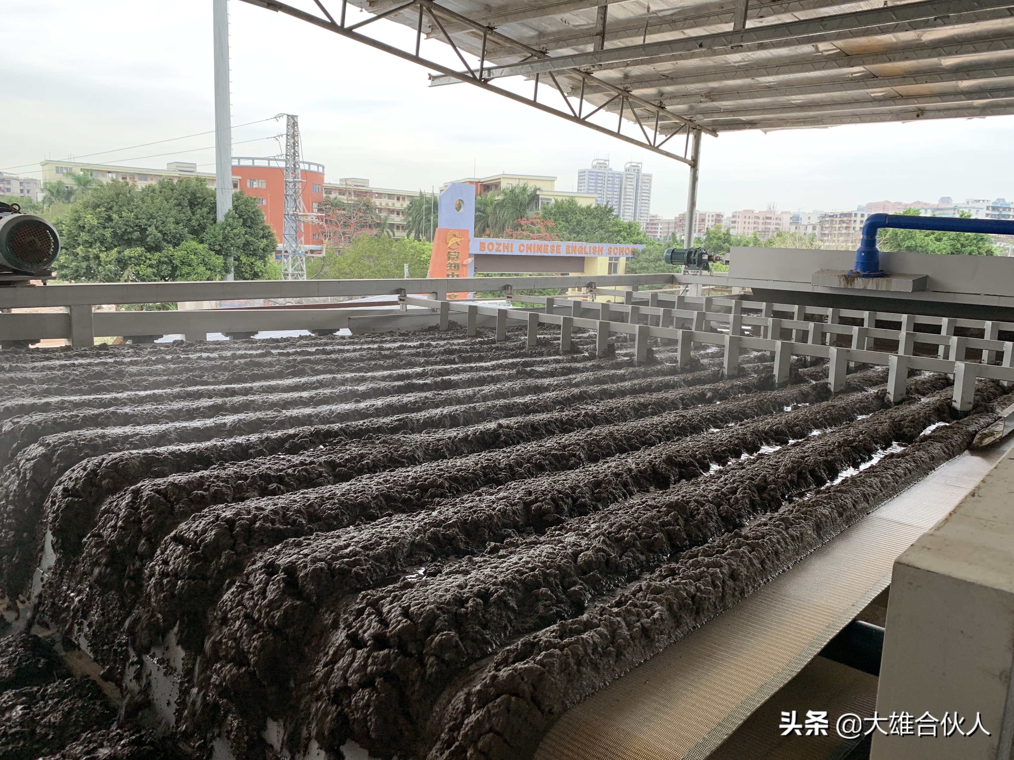 湖北省宜昌市洗砂場，帶式壓濾機泥漿脫水處理現場(圖8)