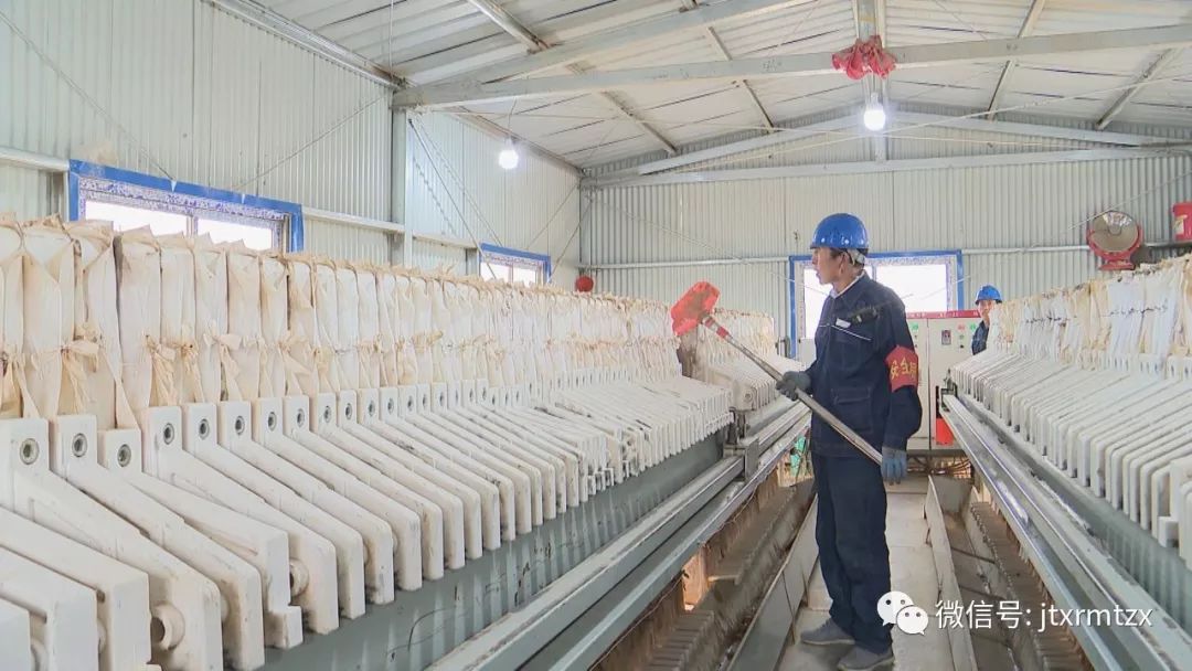 甘肅盛浩誠砂石場:環保高效規范化生產推動企業綠色發展(圖5) 甘肅盛浩誠砂石場:環保高效規范化生產推動企業綠色發展(圖5)