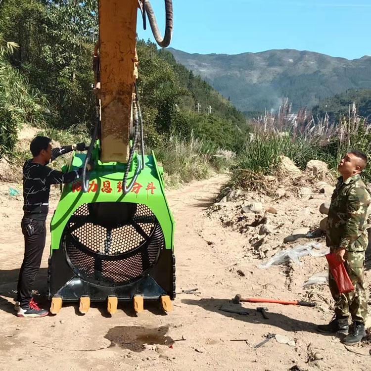 山東菏澤挖掘機網格旋轉篩分斗液壓滾筒篩分斗操作靈活(圖6) 山東菏澤挖掘機網格旋轉篩分斗液壓滾筒篩分斗操作靈活(圖6)