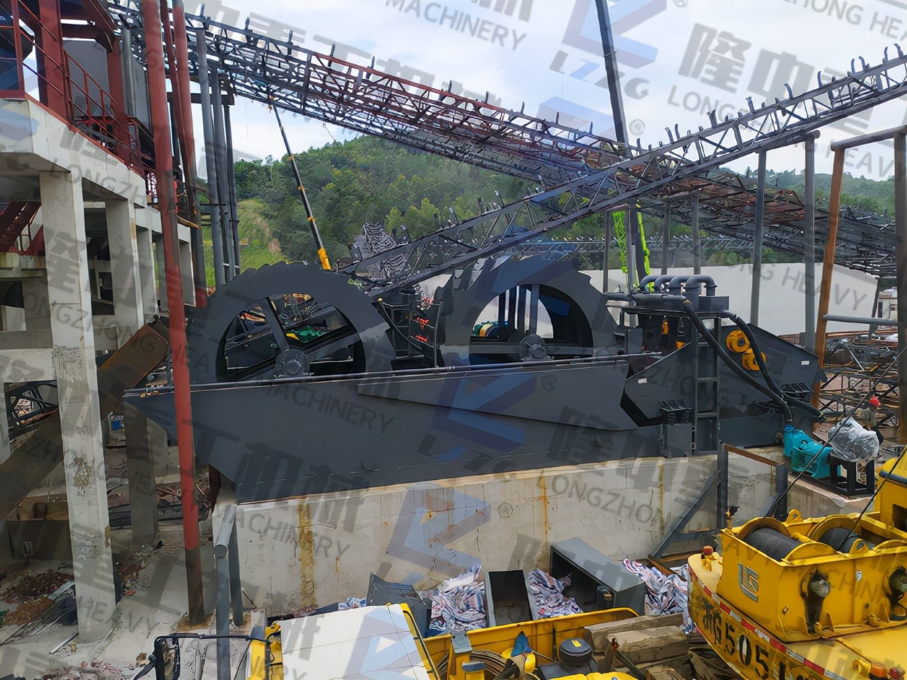 隆中時產(chǎn)100噸的洗沙機(jī)械洗沙干凈效果好(圖1) 隆中時產(chǎn)100噸的洗沙機(jī)械洗沙干凈效果好(圖1)