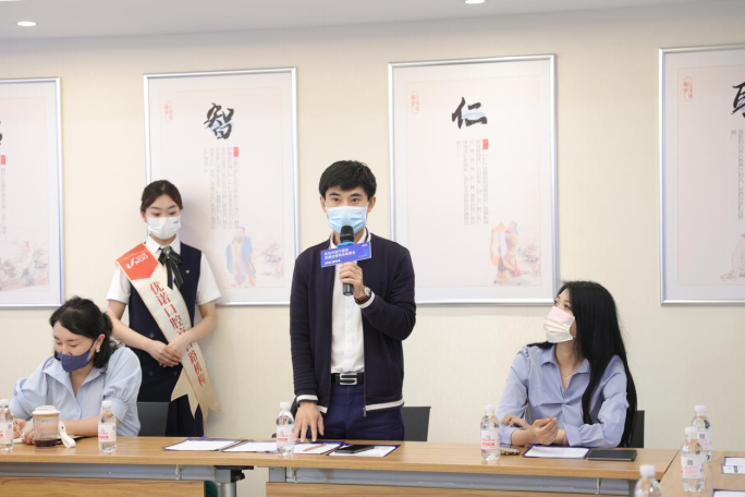 青島市醫療器械質量監管現場觀摩會在優諾口腔京口路機構成功舉行(圖8) 青島市醫療器械質量監管現場觀摩會在優諾口腔京口路機構成功舉行(圖8)