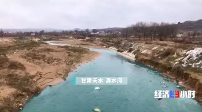 一夜之間,黃河支流變色!化工污水蔓延40公里,說好的河長呢…(圖1) 一夜之間,黃河支流變色!化工污水蔓延40公里,說好的河長呢…(圖1)