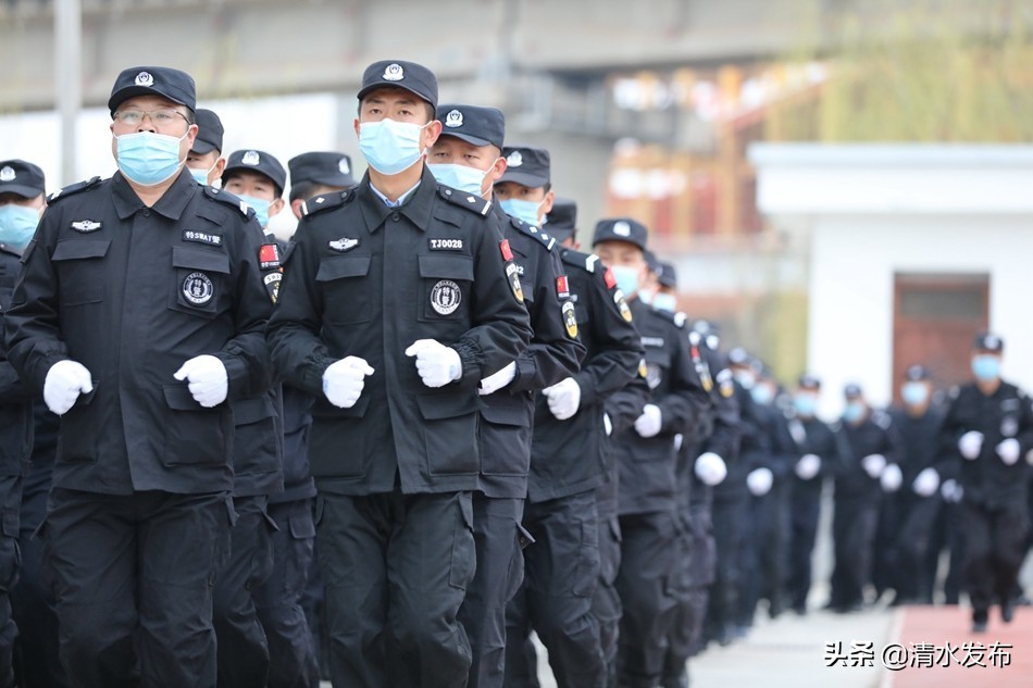 【向人民報(bào)告】數(shù)說2020,清水公安這份成績單請您查收!(圖1) 【向人民報(bào)告】數(shù)說2020,清水公安這份成績單請您查收!(圖1)