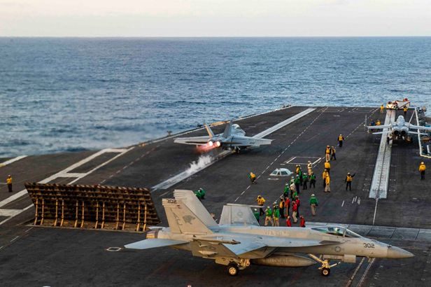 航空母艦蒸汽彈射艦載機(jī)的工作原理是什么？(圖3)