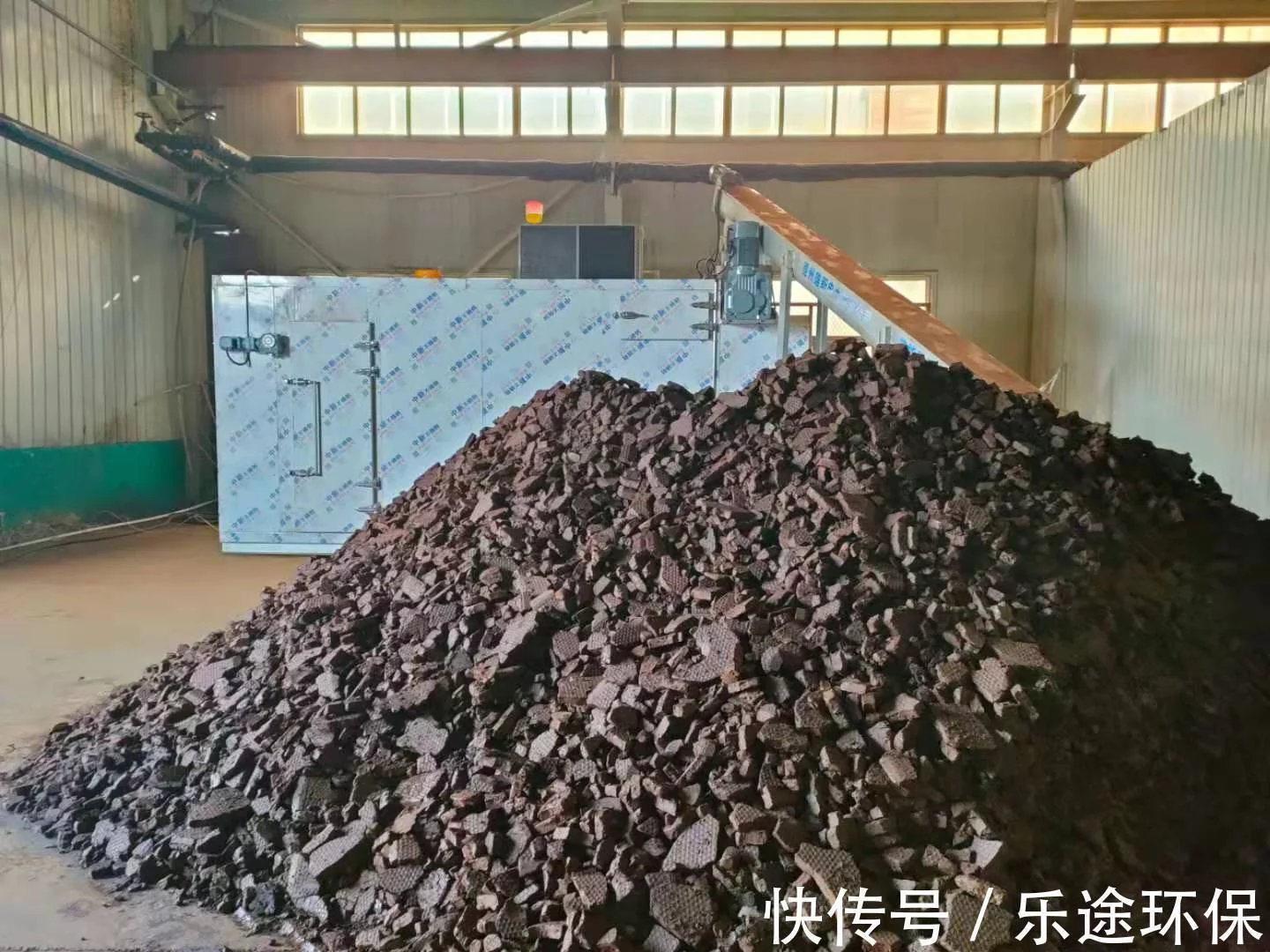污泥脫水機的種類和方法都有哪些呢?(圖2) 污泥脫水機的種類和方法都有哪些呢?(圖2)
