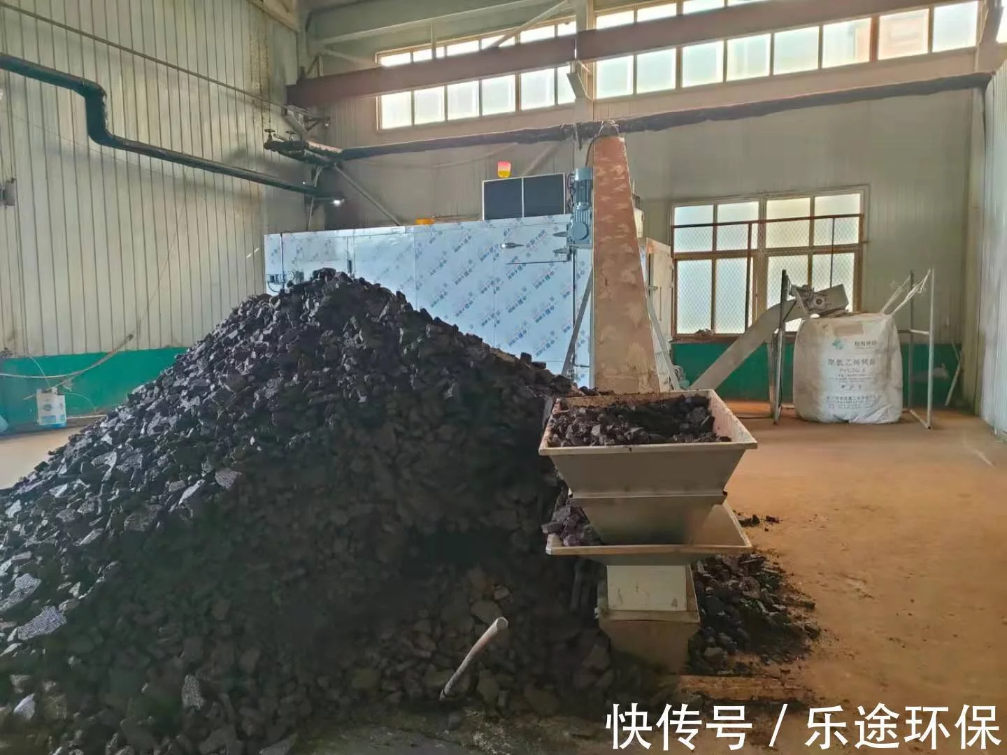 污泥脫水機的種類和方法都有哪些呢?(圖1) 污泥脫水機的種類和方法都有哪些呢?(圖1)
