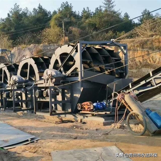 輪斗式洗砂機(jī)(圖4) 輪斗式洗砂機(jī)(圖4)
