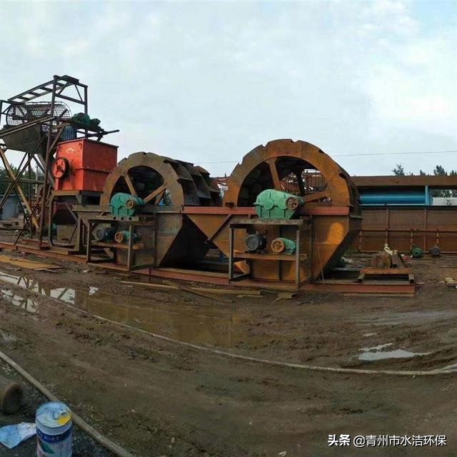 輪斗式洗砂機(jī)(圖2) 輪斗式洗砂機(jī)(圖2)