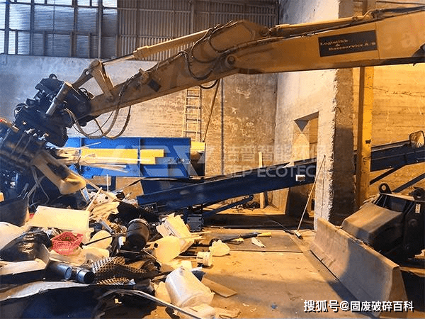 塑料破碎機(jī)成套設(shè)備價(jià)格因素及選擇技巧分析(圖1)