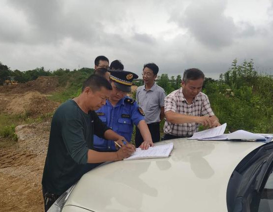 南昌縣塘南鎮開展砂場專項清理整治行動(圖2) 南昌縣塘南鎮開展砂場專項清理整治行動(圖2)