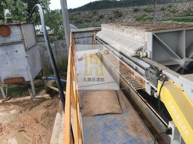 高嶺土專用壓濾機(圖3) 高嶺土專用壓濾機(圖3)