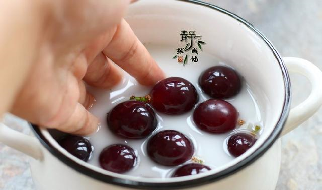 這才是葡萄的正確洗法，簡單三步，連皮都可以放心吃(圖6)