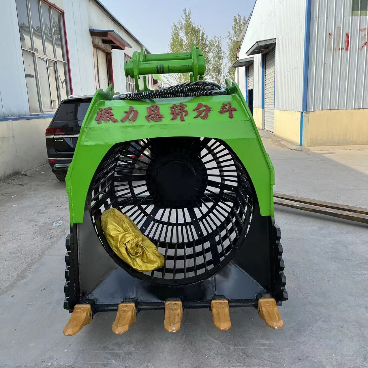 挖掘機篩分斗旋轉沙石篩分斗干篩水洗兩用(圖1)