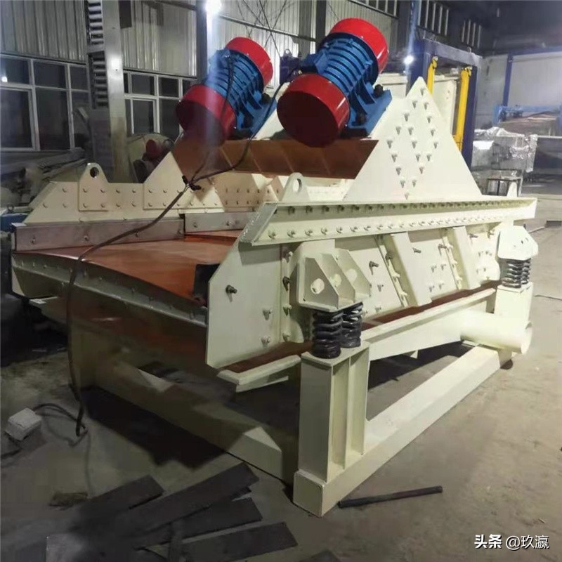 精煤脫水篩尾煤回收機直線篩(圖1) 精煤脫水篩尾煤回收機直線篩(圖1)