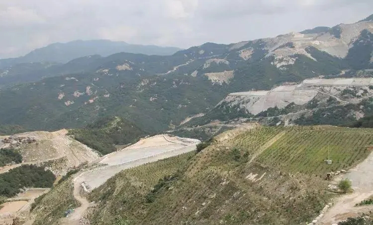 礦權湖北4個砂石礦近50億出讓！加工花崗巖需要用到哪些設備？(圖2)