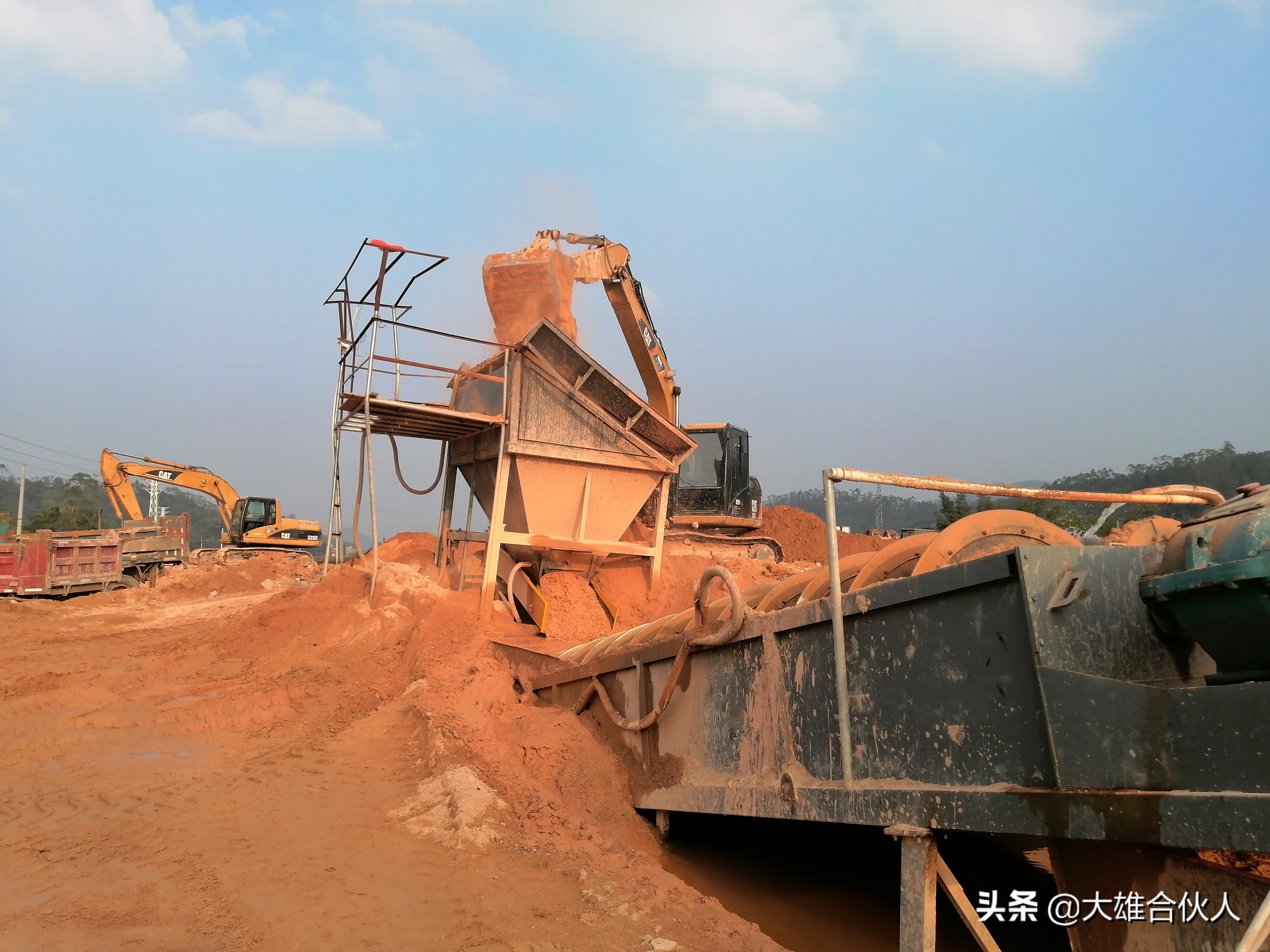 湖南永州洗砂場污水處理，帶式泥漿壓濾機現場(圖2)