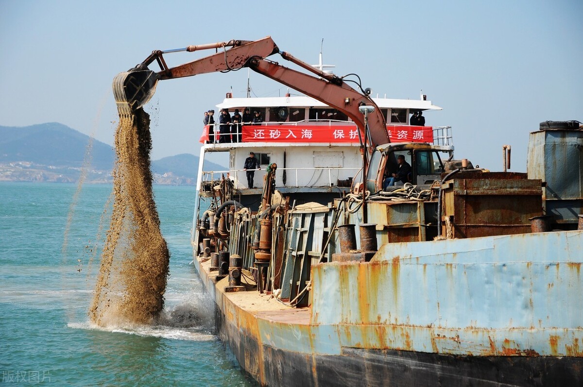 砂石行業(yè)的八仙過海,你海我機,破碎機制衡南北——眾瓴重工(圖1) 砂石行業(yè)的八仙過海,你海我機,破碎機制衡南北——眾瓴重工(圖1)