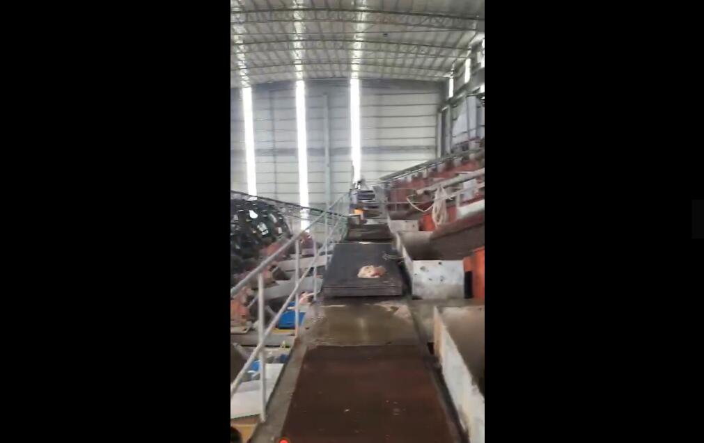 江西石城贛東礦機(jī)環(huán)保水洗沙機(jī)械設(shè)備視頻輪斗式洗砂機(jī)生產(chǎn)視頻(圖3) 江西石城贛東礦機(jī)環(huán)保水洗沙機(jī)械設(shè)備視頻輪斗式洗砂機(jī)生產(chǎn)視頻(圖3)