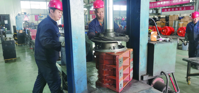 河南新鄉(xiāng)特種電機(jī)制造公司砂石裝備走俏市場(圖3) 河南新鄉(xiāng)特種電機(jī)制造公司砂石裝備走俏市場(圖3)