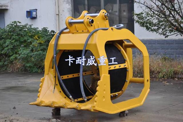 挖掘機篩分斗的簡介及用途介紹(圖1) 挖掘機篩分斗的簡介及用途介紹(圖1)