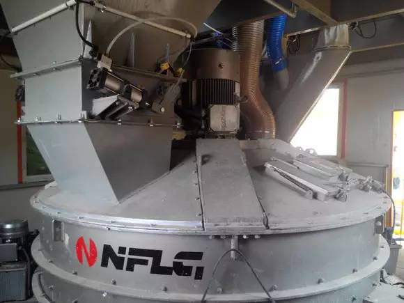 捋一捋南方路機的2015！這十款大型建筑類設備讓你驚羨不已！(圖17)
