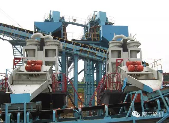 【產(chǎn)品課堂】新常態(tài)下智能化的洗砂機(jī)——南方路機(jī)FW200B型洗砂機(jī)(圖5)
