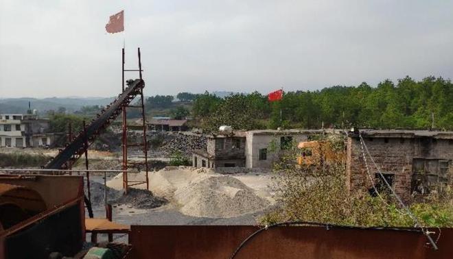 湖南新寧新建年產10萬噸水洗砂生產線項目，以建筑廢棄物為原料(圖1)
