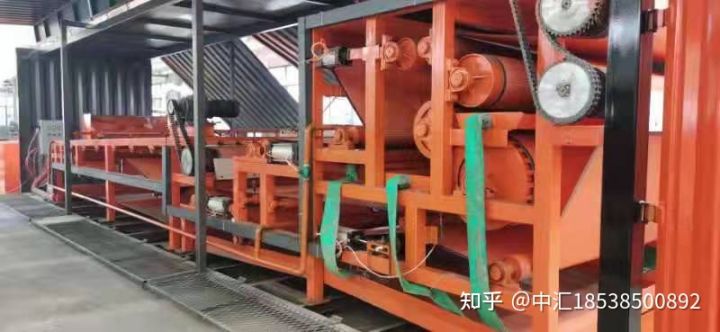 板式與帶式洗砂壓濾機設備降低濾餅含水率哪種好(圖1) 板式與帶式洗砂壓濾機設備降低濾餅含水率哪種好(圖1)