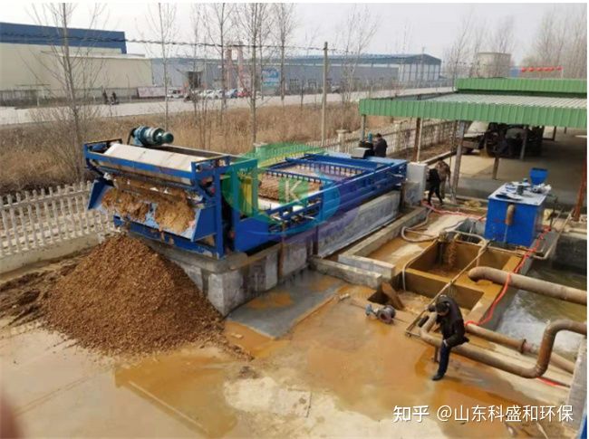 洗沙泥漿處理一體機帶式壓濾機設備構成(圖2) 洗沙泥漿處理一體機帶式壓濾機設備構成(圖2)