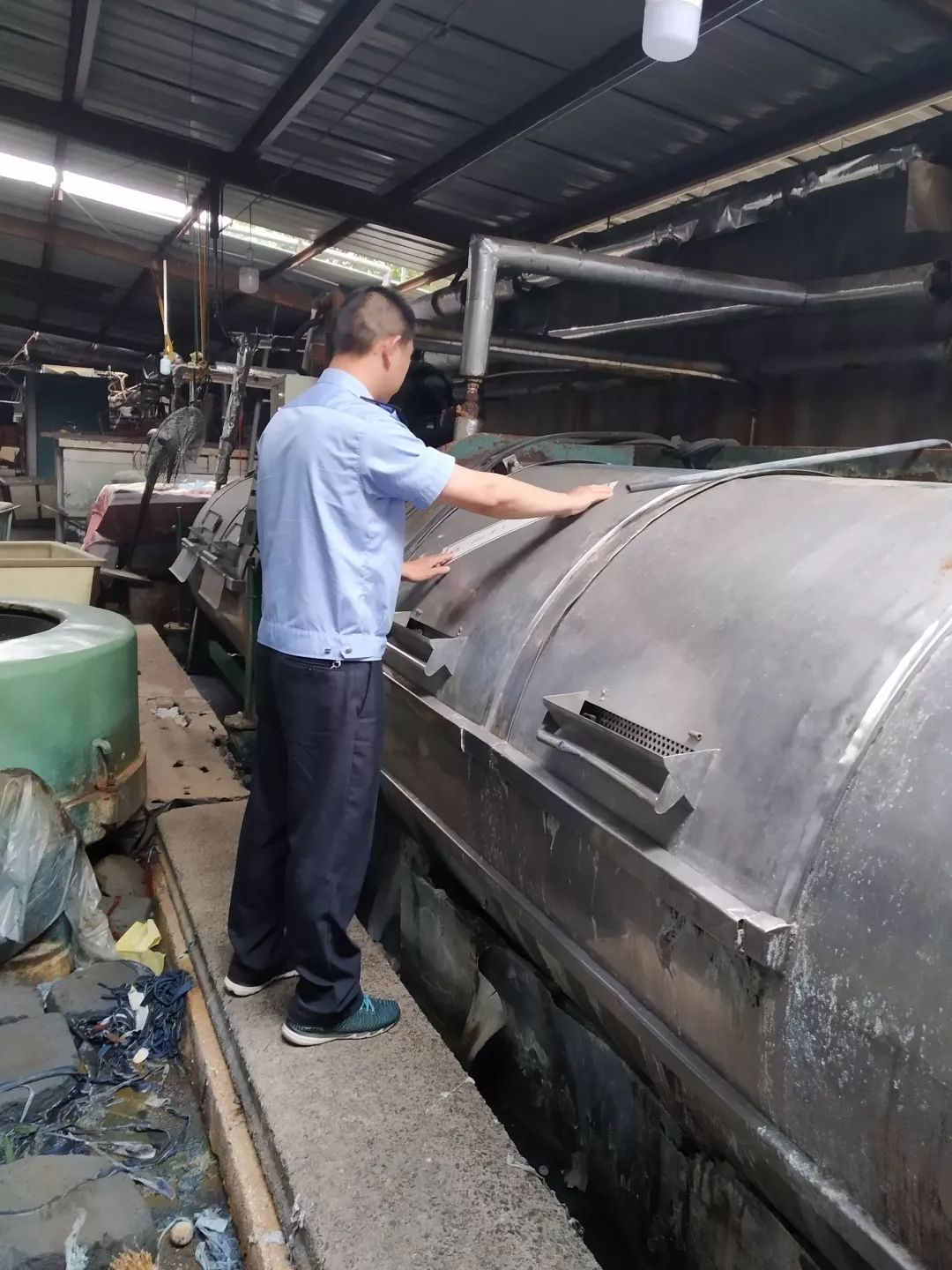 盛澤重拳推進牛仔褲砂洗類企業關停整治(圖4)