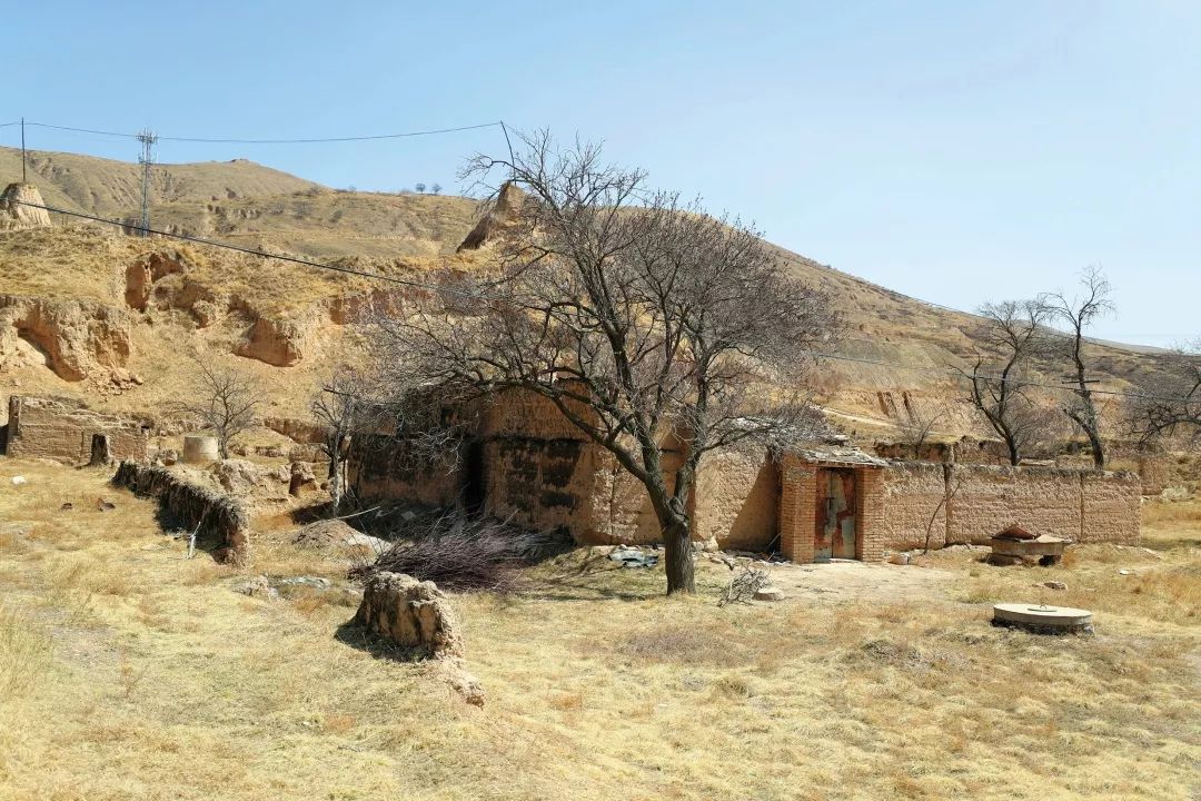 直擊甘肅榆中宛川河砂石料開(kāi)采亂象宛川河道采砂場(chǎng)整頓如舊為哪般(圖5)