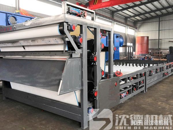 砂石場洗沙壓濾機濾布的保護裝置淺析(圖1) 砂石場洗沙壓濾機濾布的保護裝置淺析(圖1)