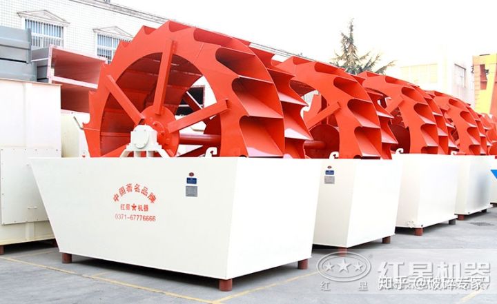 石頭打成砂粒大小可以代替沙子嗎?石頭打成沙子工作現(xiàn)場視頻(圖4) 石頭打成砂粒大小可以代替沙子嗎?石頭打成沙子工作現(xiàn)場視頻(圖4)