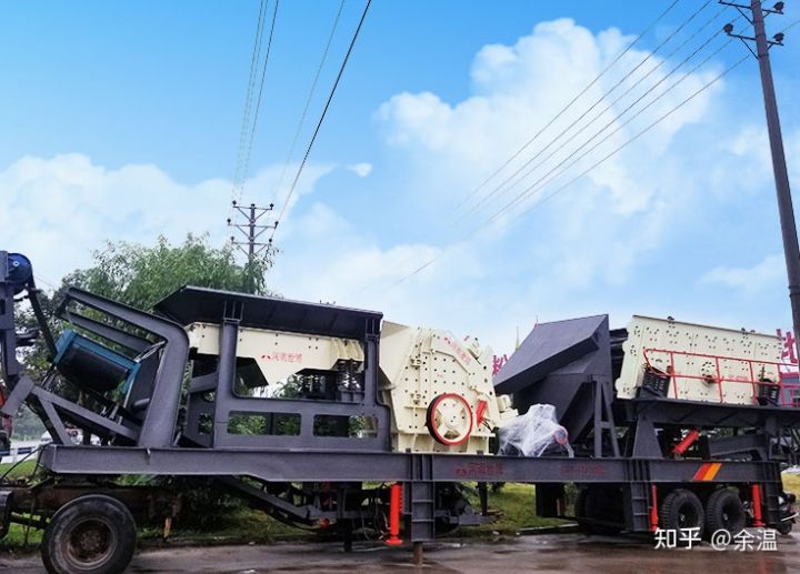 湖南建筑垃圾移動(dòng)破碎機(jī)客戶現(xiàn)場(chǎng)(圖1) 湖南建筑垃圾移動(dòng)破碎機(jī)客戶現(xiàn)場(chǎng)(圖1)