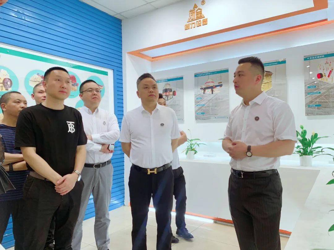 成都閬中商會成功舉辦“蓉城閬商咖啡時”主題沙龍首場活動(圖6)