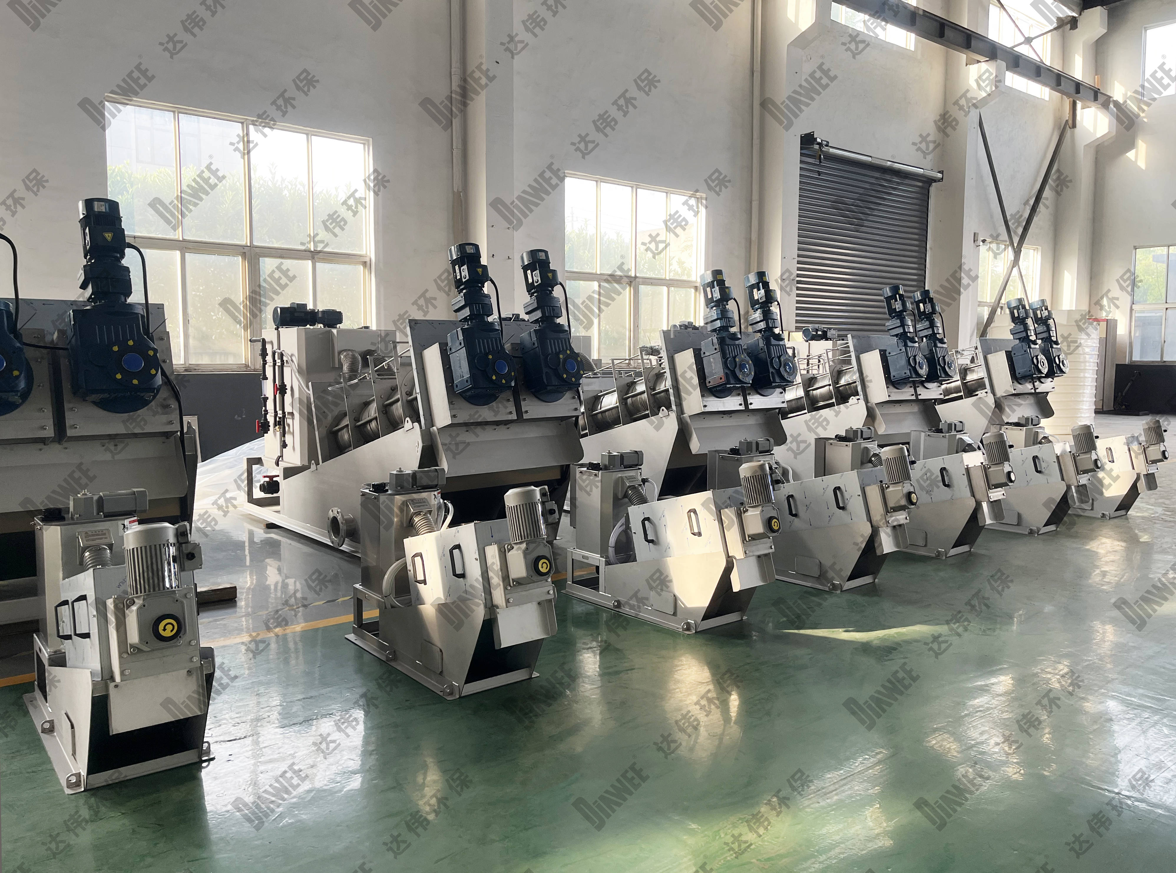 如何操作疊螺式污泥脫水機(圖1)