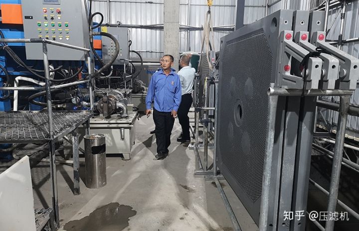 零排放+洗沙廢水回收,廂式污泥泥漿壓濾機有門道(圖1) 零排放+洗沙廢水回收,廂式污泥泥漿壓濾機有門道(圖1)