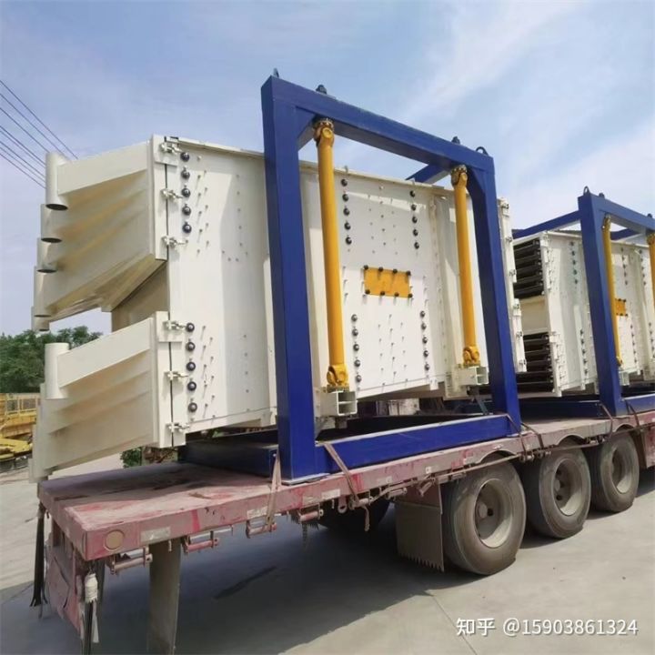 黃沙海沙復(fù)式篩砂機(jī)壓裂砂電動(dòng)方搖篩(圖1) 黃沙海沙復(fù)式篩砂機(jī)壓裂砂電動(dòng)方搖篩(圖1)