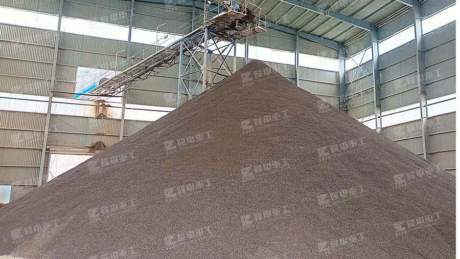 隆中重工EPC承建湖北武穴長(zhǎng)江礦業(yè)公司二期砂石骨料項(xiàng)目投產(chǎn)！（附生產(chǎn)線視頻）(圖12)