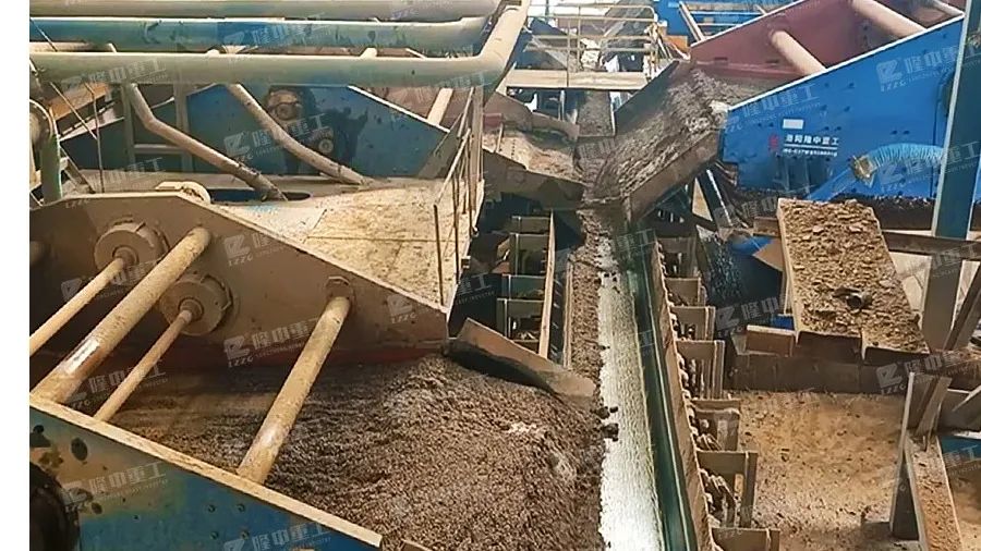 隆中重工EPC承建湖北武穴長(zhǎng)江礦業(yè)公司二期砂石骨料項(xiàng)目投產(chǎn)！（附生產(chǎn)線視頻）(圖11)