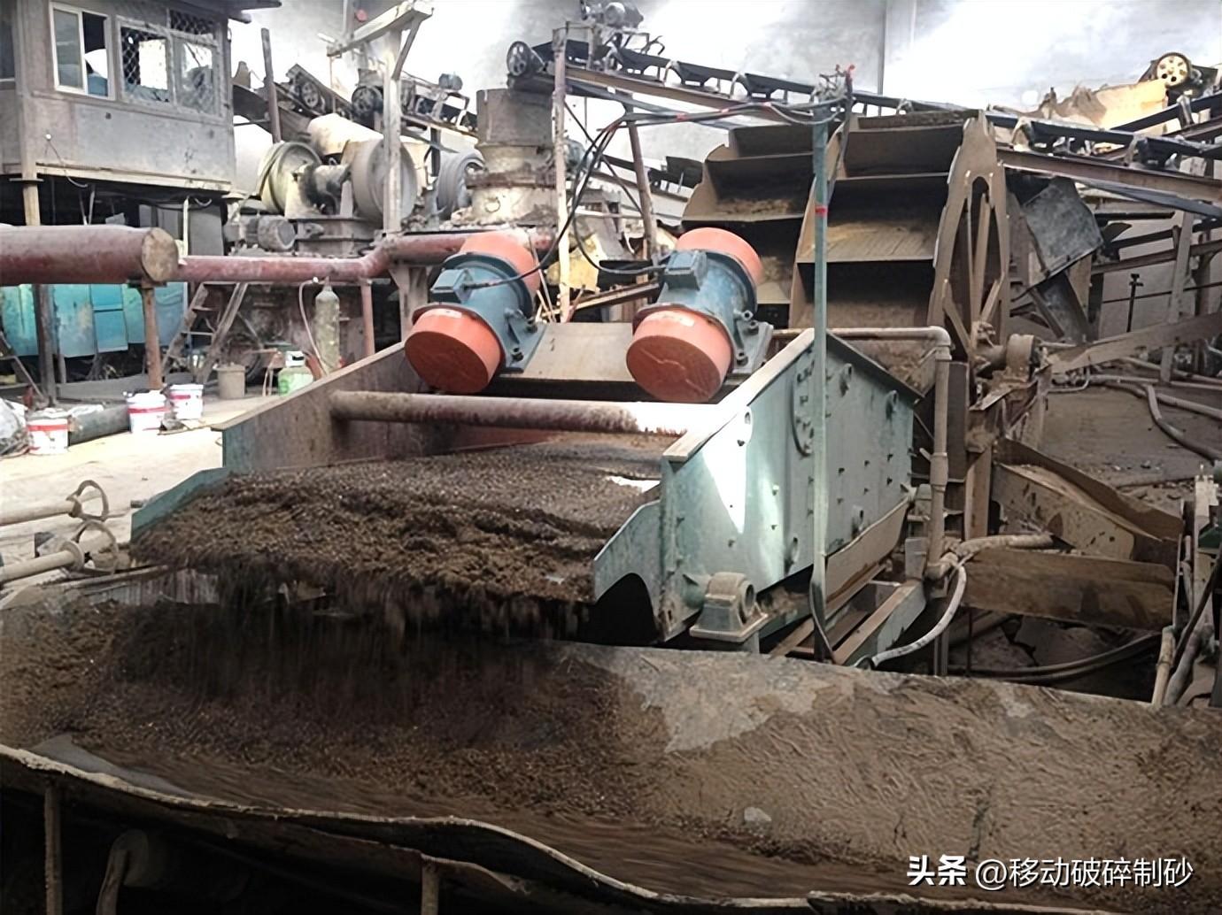 洗山沙用什么設備？一臺山砂洗沙設備要多少錢？(圖3)
