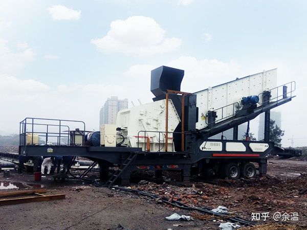 移動碎石砂機一體機型號價格(圖4) 移動碎石砂機一體機型號價格(圖4)