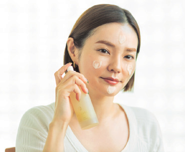 砂糖洗臉、乳霜多層疊涂，美容博主的護膚滋潤法！(圖17)