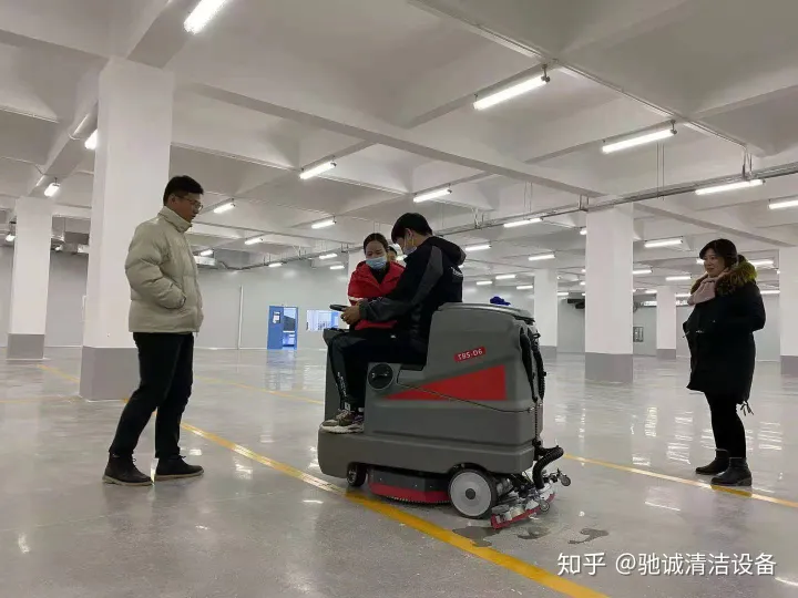 武漢洗地機武漢車間洗地機武漢工廠洗地機武漢馳誠-湖北清潔設備優質供應商(圖2) 武漢洗地機武漢車間洗地機武漢工廠洗地機武漢馳誠-湖北清潔設備優質供應商(圖2)