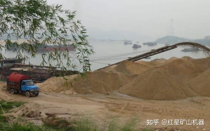 非法盜采河砂5000余方，涉案價值500萬！湖北一盜采河砂團伙被抓(圖2)