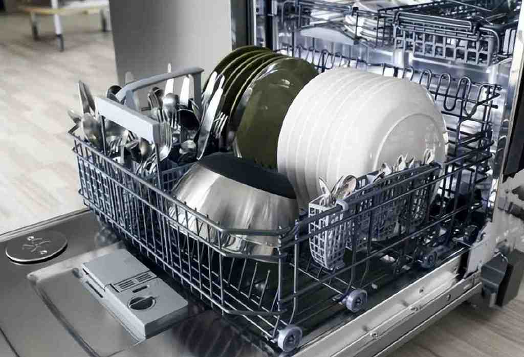 為什么老年人都不用洗碗機、烘干機？是不好用，還是“觀念問題”(圖4)