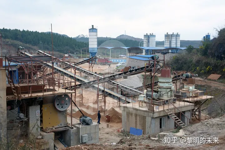 每小時100噸的制砂機價錢多少?(圖1) 每小時100噸的制砂機價錢多少?(圖1)