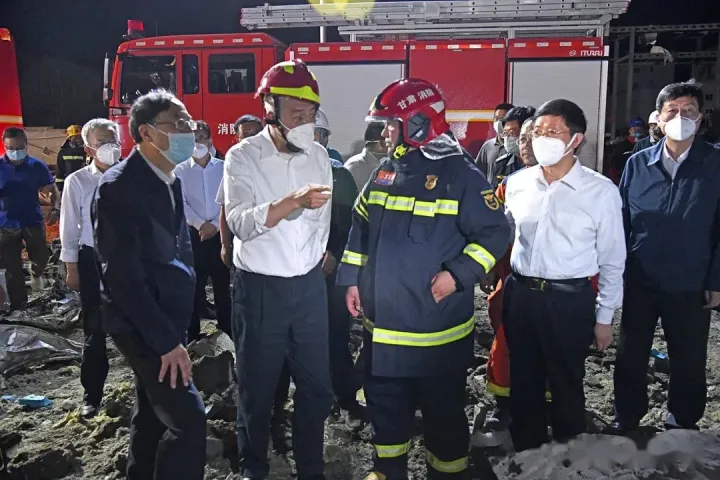 蘭州新區一企業車間發生爆炸事故8人受傷6人失聯(圖3) 蘭州新區一企業車間發生爆炸事故8人受傷6人失聯(圖3)