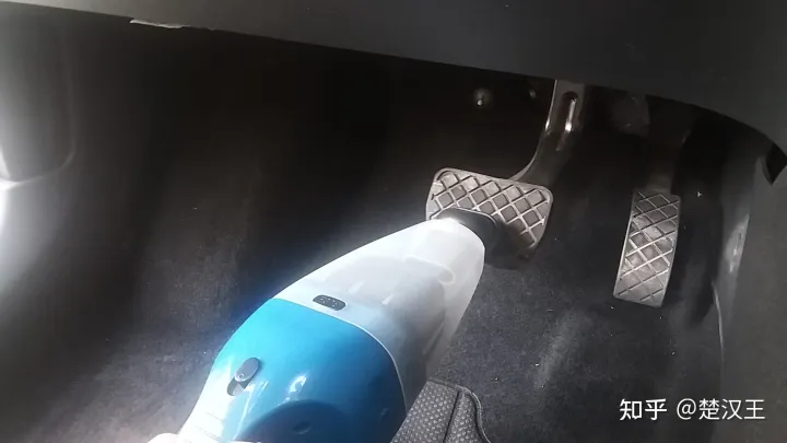 車載吸塵器的使用(圖16) 車載吸塵器的使用(圖16)
